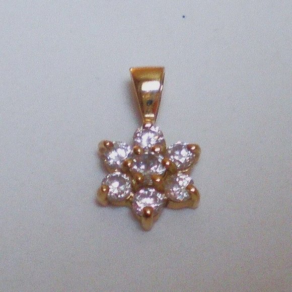 Vintage Solid 10K Yellow Gold CZ Cluster Flower Pendant Charm
